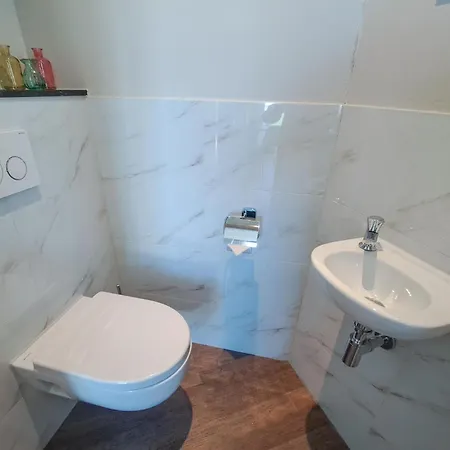 2 Bedroom Stunning In Hébergement de vacances